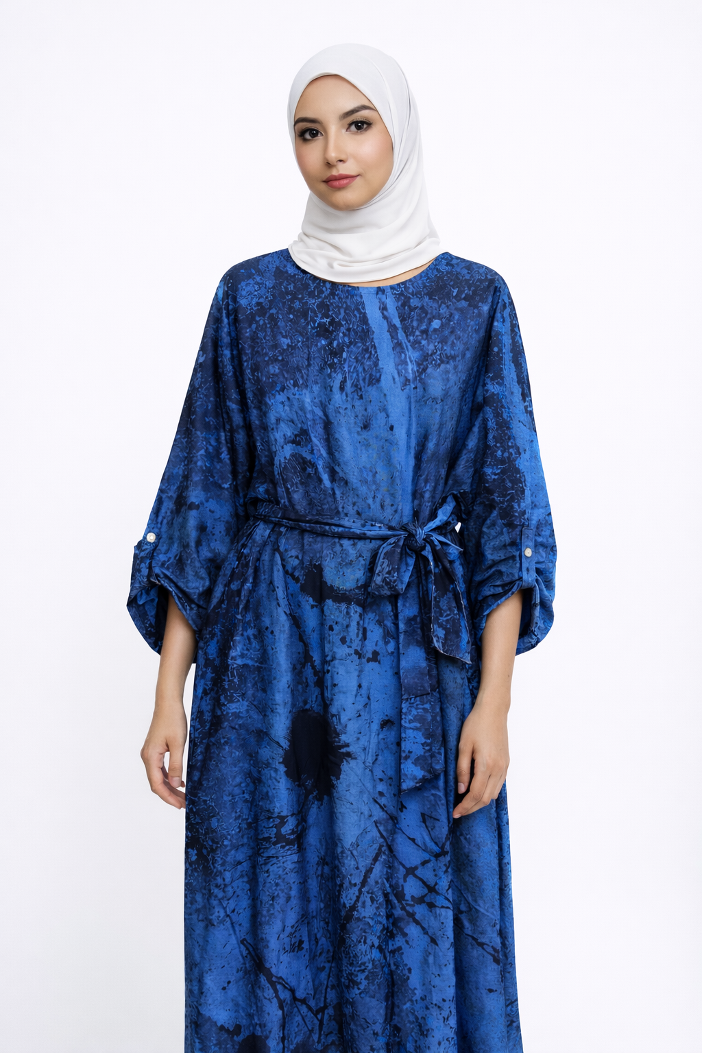 Abstrakt klänning med Skärp